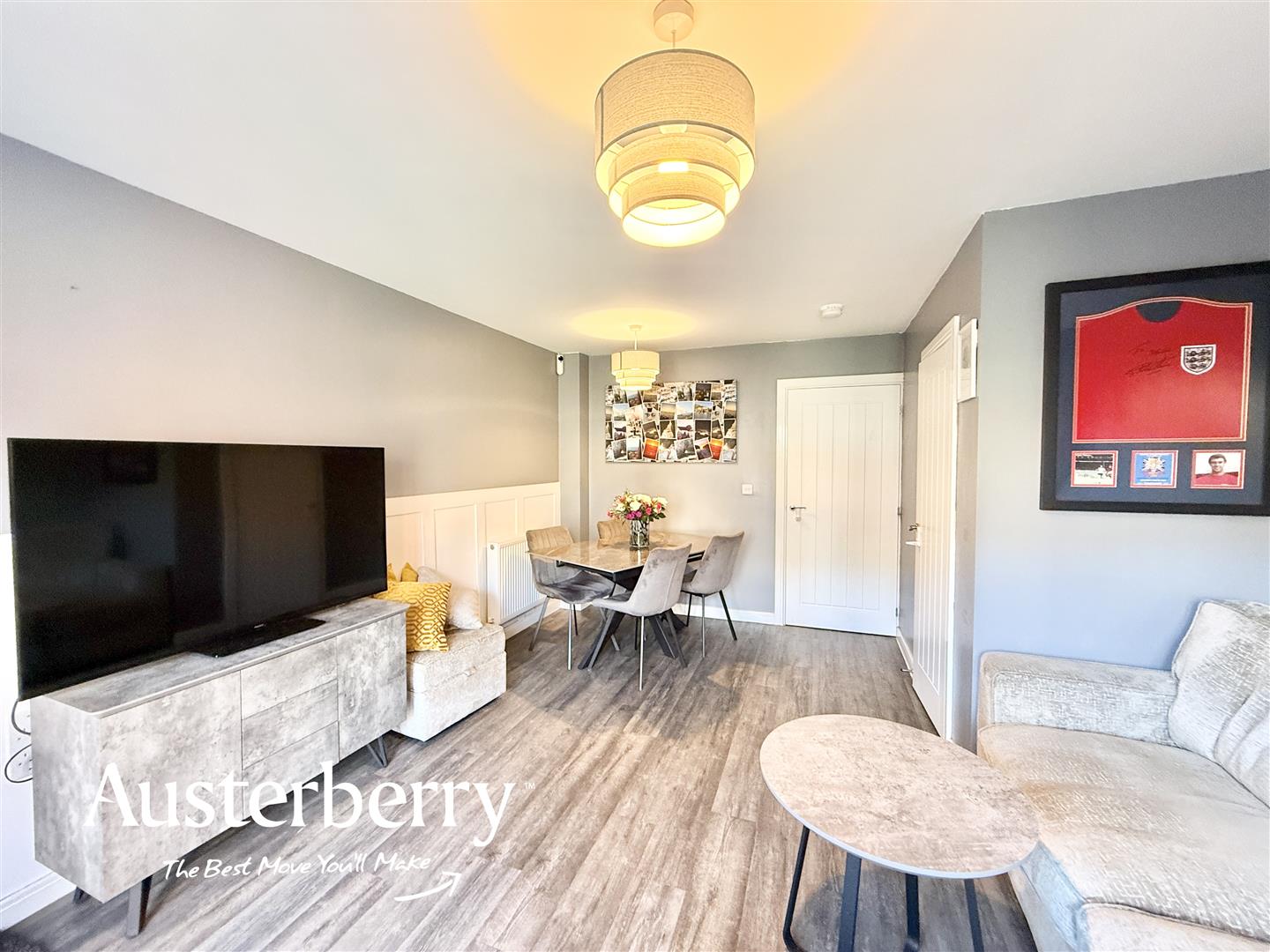 3 bed property in Hawarden Way, Stoke-On-Trent